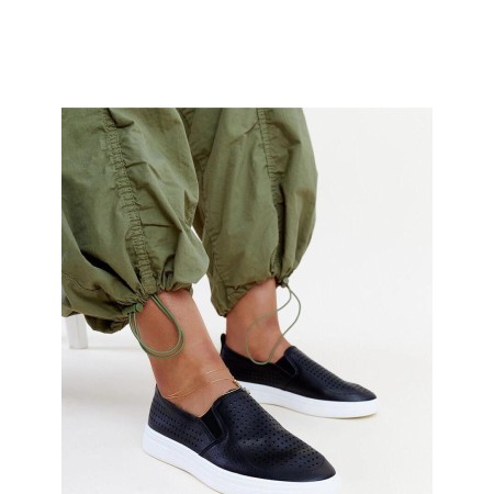 Baskets model 207300 Solea