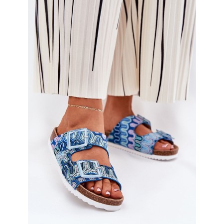 Clacquettes model 211961 Step in style