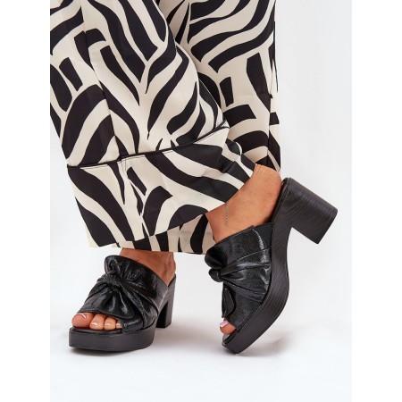 Clacquettes model 212158 Step in style